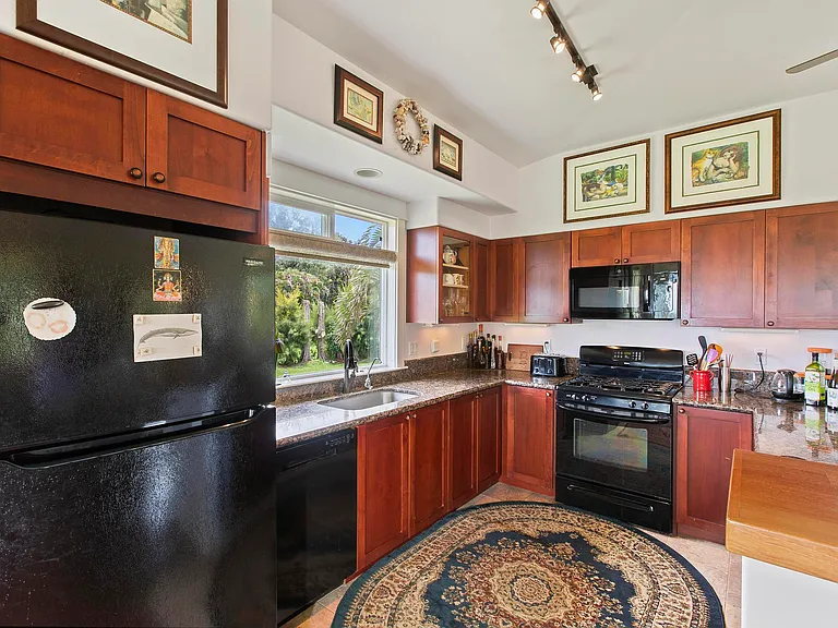 654 Kaupakalua Rd — Photo 5