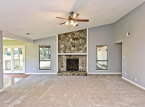 3rd image of 6217 Elkington Ln