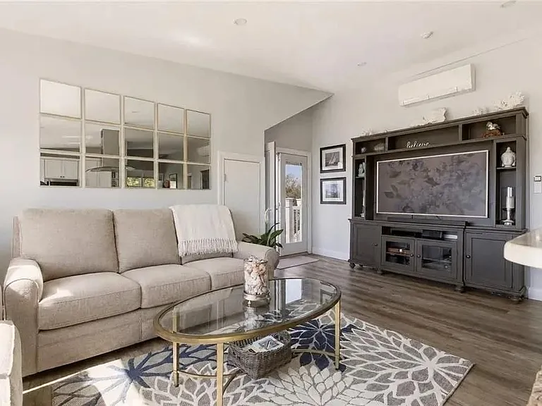 419 Broadway St #5 — Photo 7