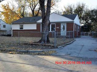 1121 E Berkeley St, Wichita, KS 67216