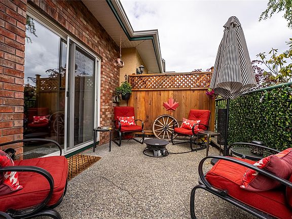 5th image of 2235 Harbour Rd #10