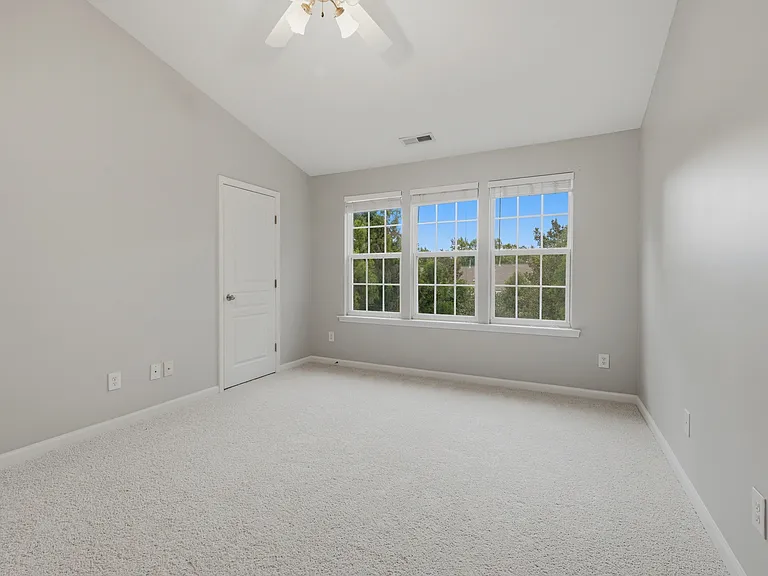 221 Grey Elm Trl — Photo 23
