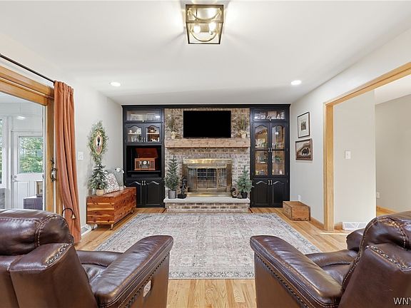 5th image of 565 Schad Rd