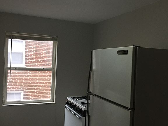 5th image of 20 Gahl Ter APT 4
