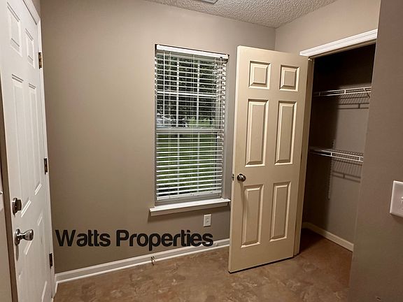 2nd image of 82 Briar Cir #82