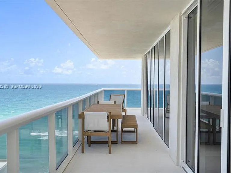 1830 Ocean Dr #CU-1101 — Photo 14