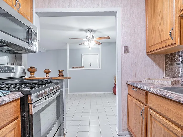 585 Hill Dr #315 — Photo 18