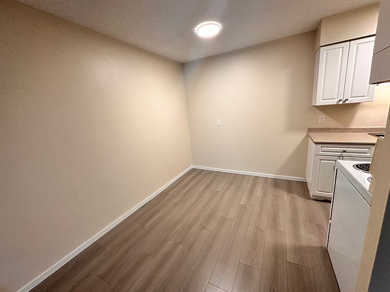 North Vancouver Apartment for rent - 1 Bedroom — photo 3