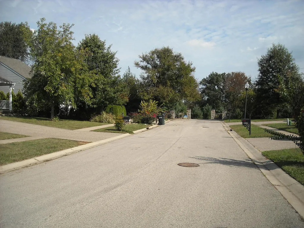 11901 Stable Springs Dr photo 1
