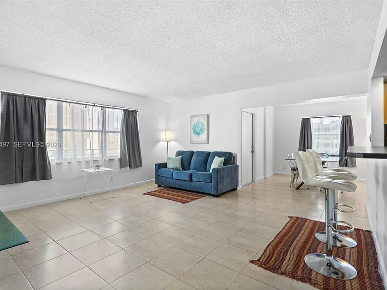 401 Golden Isles Dr #304 — Photo 9