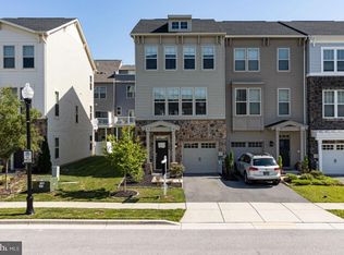 724 Rollins Ln, Glen Burnie, MD 21060