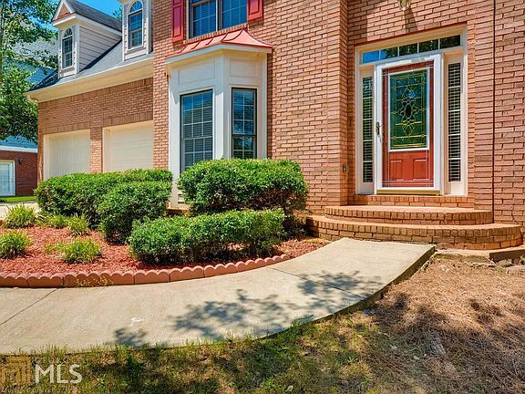 3rd image of 3499 Pinemont Dr