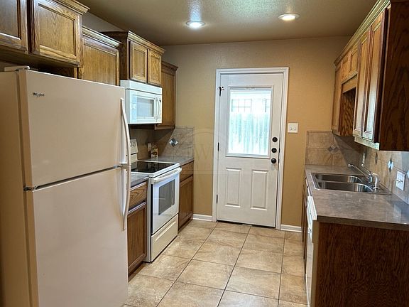 5th image of 5700 Aquarius Dr