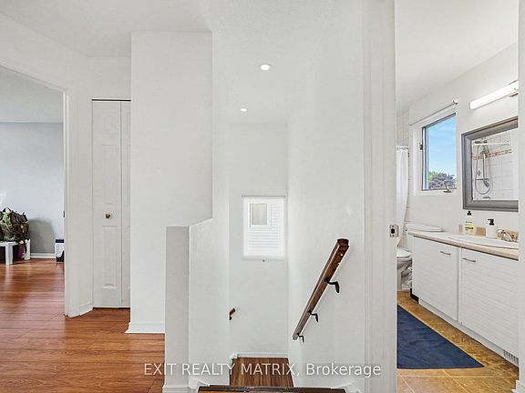5th image of 3773 Autumnwood St