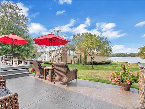 5th image of 17 Keeney Dr