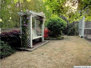 2920 Summerwood Cir, Birmingham, AL 35242