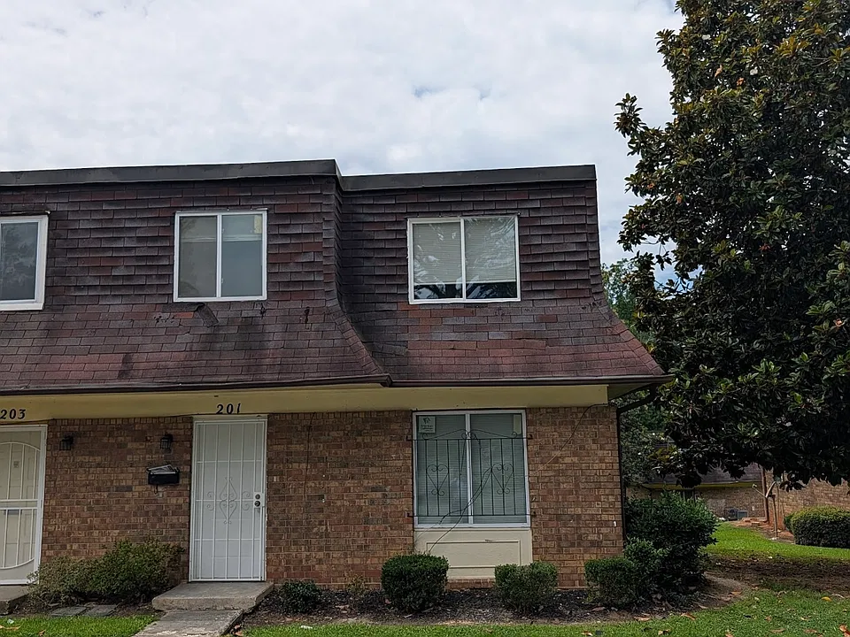 201 Peyton Pl SW