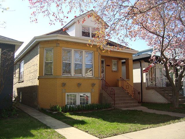1st image of 4556 N Moody Ave