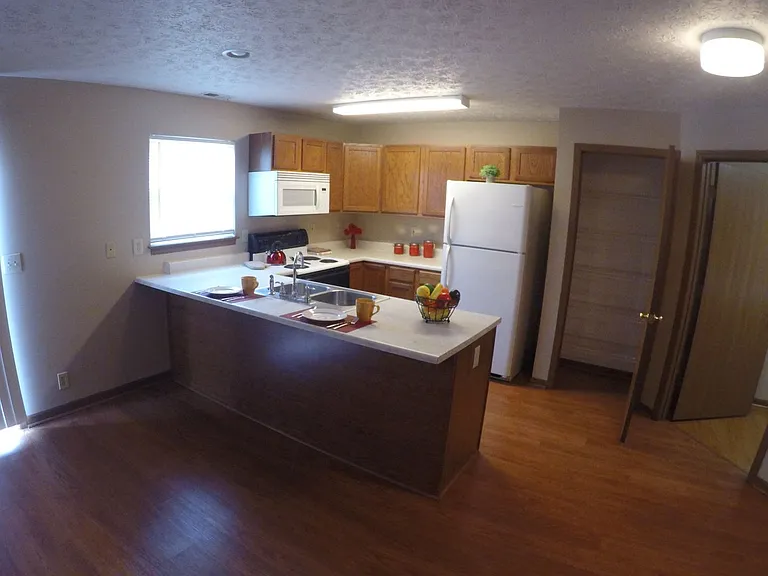 Crosspoint Apartments — Photo 27