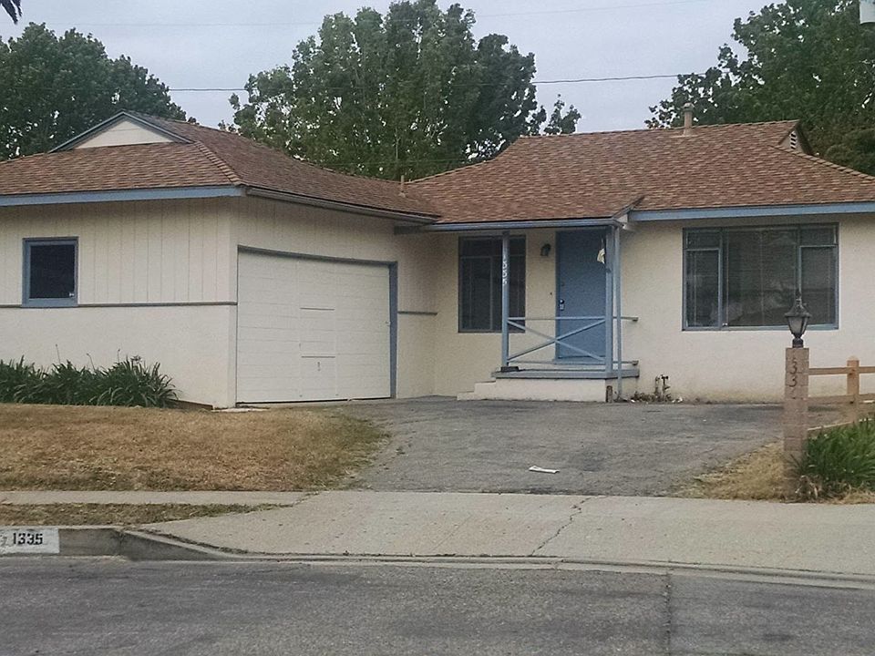 Front yard and driveway