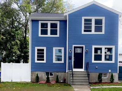 30 Pinewood St, Hyde Park, MA, 02136