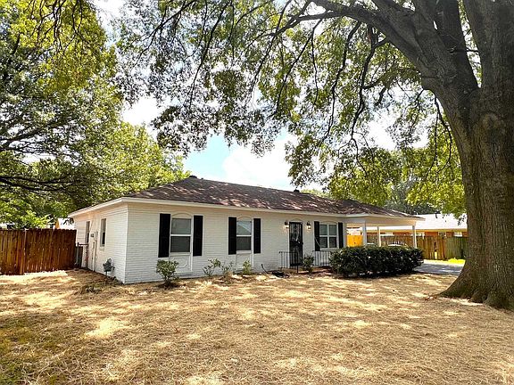 2nd image of 1314 Heathcliff Dr