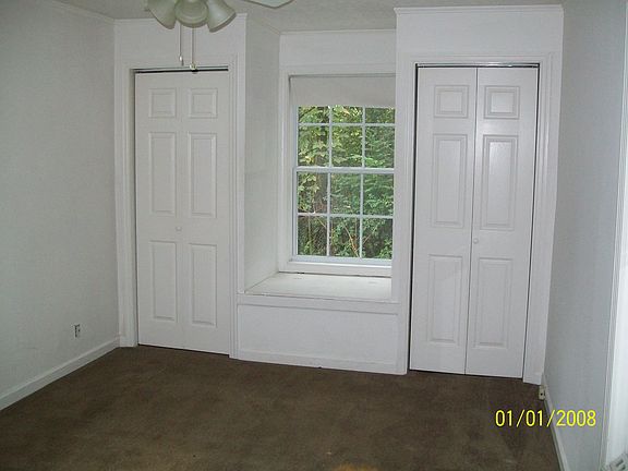 2nd image of 930A Twin Oak Dr