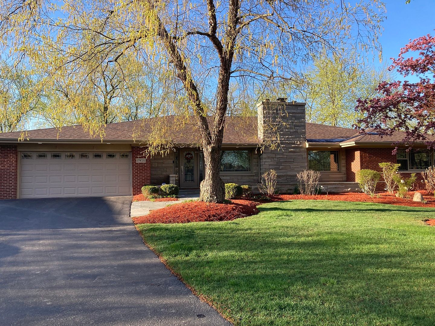 17W251 Scheel Dr, Willowbrook, IL 60527 Zillow