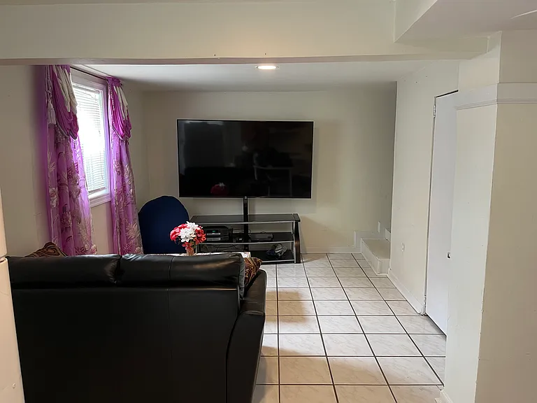626 Lincoln St #BASEMENT — Photo 3