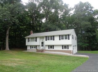 121 Winthrop Rd, Manchester, CT 06040