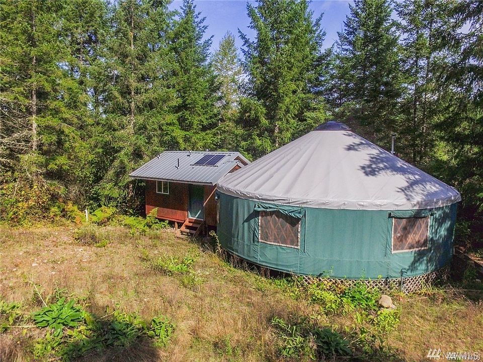 1st image of 16111 Lemuria Ln SE