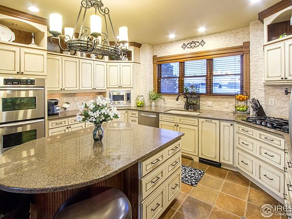 4th image of 328 N Shore Cir