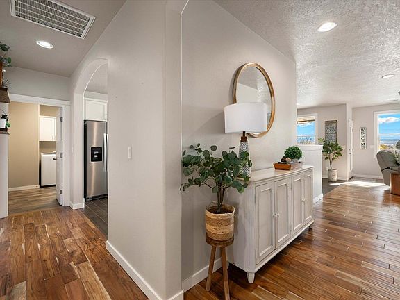 4th image of 6006 Pimlico Dr