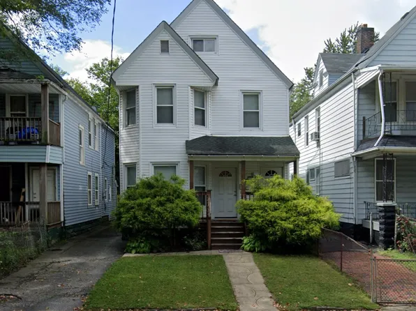 2216 E 71st St, Cleveland, OH 44103