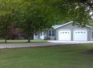 513 Furnace Rd, Conneaut, OH 44030