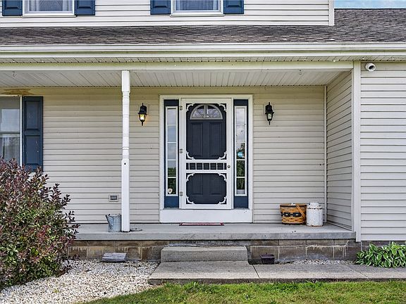3rd image of 6480 Welcome Rd