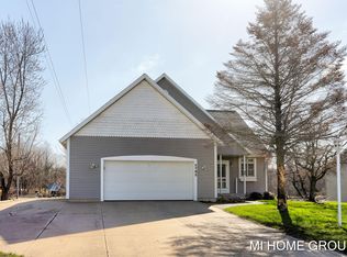 3782 142nd Ave, Holland, MI 49424