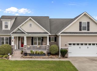 203 Willowbrook Dr, Pikeville, NC 27863