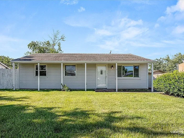 3 bed, 1000 sqft, $2,500 — Photo 1