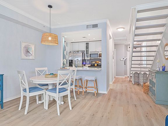 5th image of 23501 Alamanda Dr Unit 101