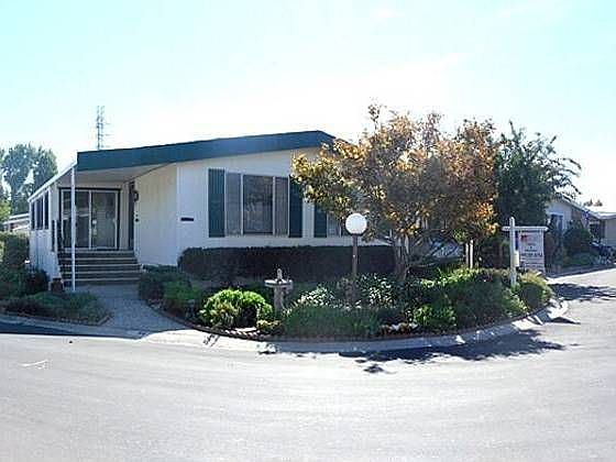 1st image of 88 Quail Hollow Dr