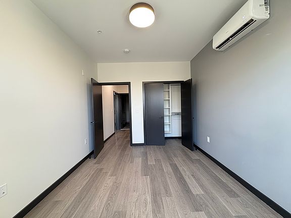 3rd image of 140 Mallory Ave #306