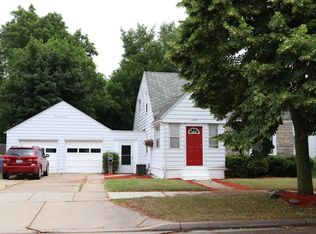 1422 Garfield Ave NW, Grand Rapids, MI 49504