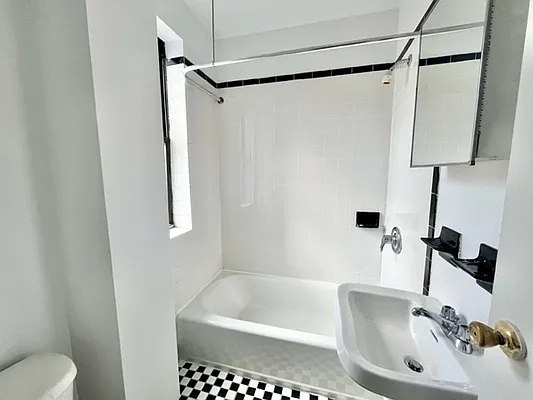 Rented by KNOCKKNOCK LLC | media 13