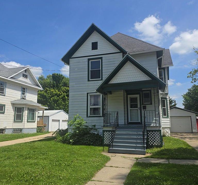 1st image of 215 N Main STREET