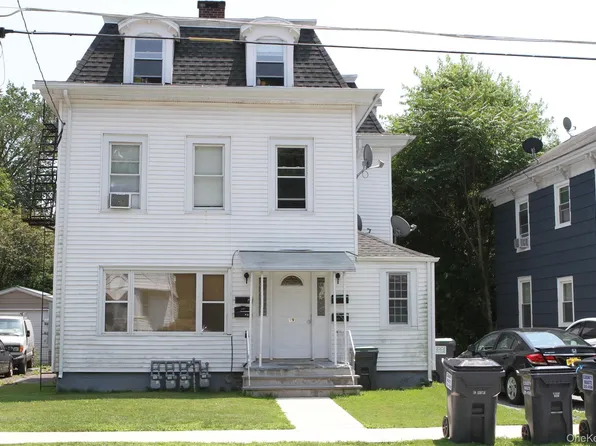 19 Elizabeth St APT 4, Port Jervis, NY 12771