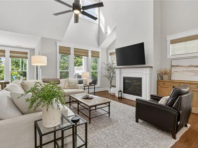 208 Creek Front Ln, Suffolk, VA, 23435