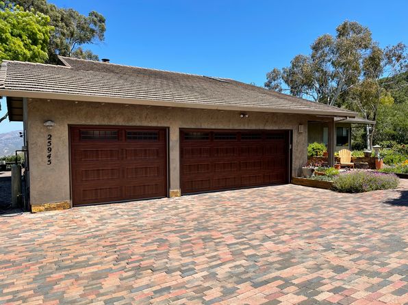 25945 Colt Ln