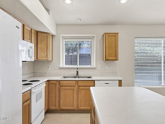 5th image of 11219 W VERNON Avenue