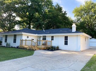 1701 Elder Ln, Des Moines, IA 50315